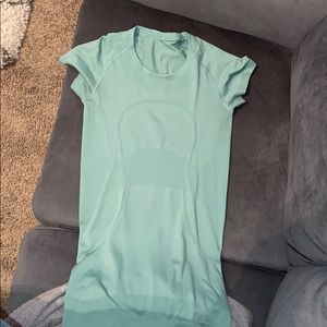 lululemon turquoise swiftly tech size 4